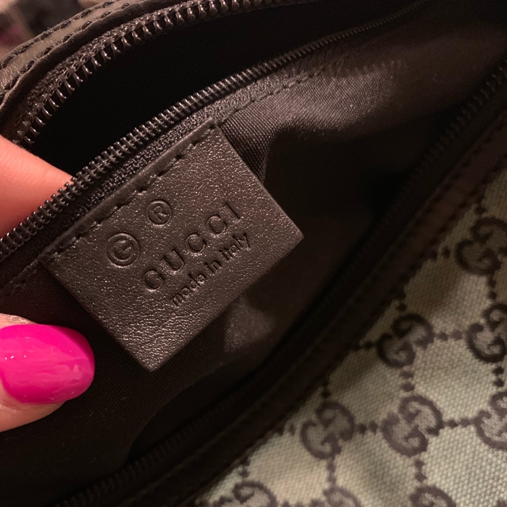 Authentic Gucci Excellent Condition! - image 4